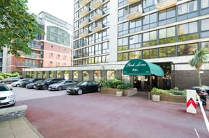 care-fertility-london-building-entrance