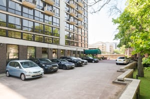 care-fertility-london-car-park