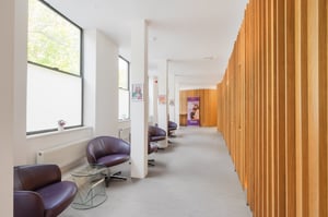 care-fertility-london-waiting-area-seating